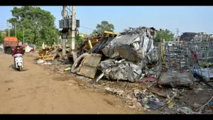 Encroachments , mounting garbage piles, damaged stretches: A practical reader guide
