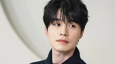 A woman in her late 30s believed she had found love with South Korean: A practical reader guide