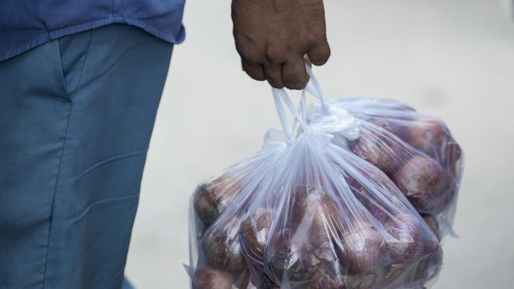 “So far, we have sold 1,500 tonnes of buffer onions in different: A practical reader guide