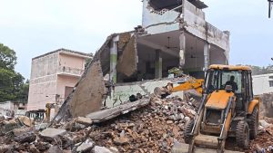 He questioned the extraordinary haste with which the demolition was: A practical reader guide