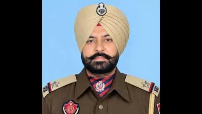 Harjit Singh, an assistant sub-inspector of Punjab Police, was shot: A practical reader guide