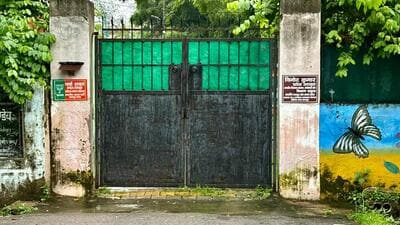 Allotment of 1.5-acre bungalow to Kanpur civic body peon under SIT: A practical reader guide