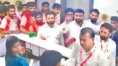 Shiv Sena suspends 7 functionaries for assault at Palghar hospital: A practical reader guide