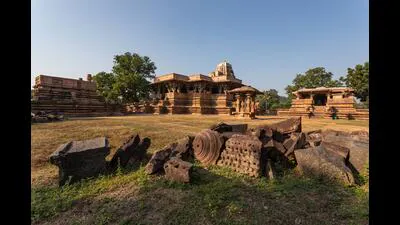 Heritage activists flag threats to Ramappa temple from SCCL open cast: A practical reader guide