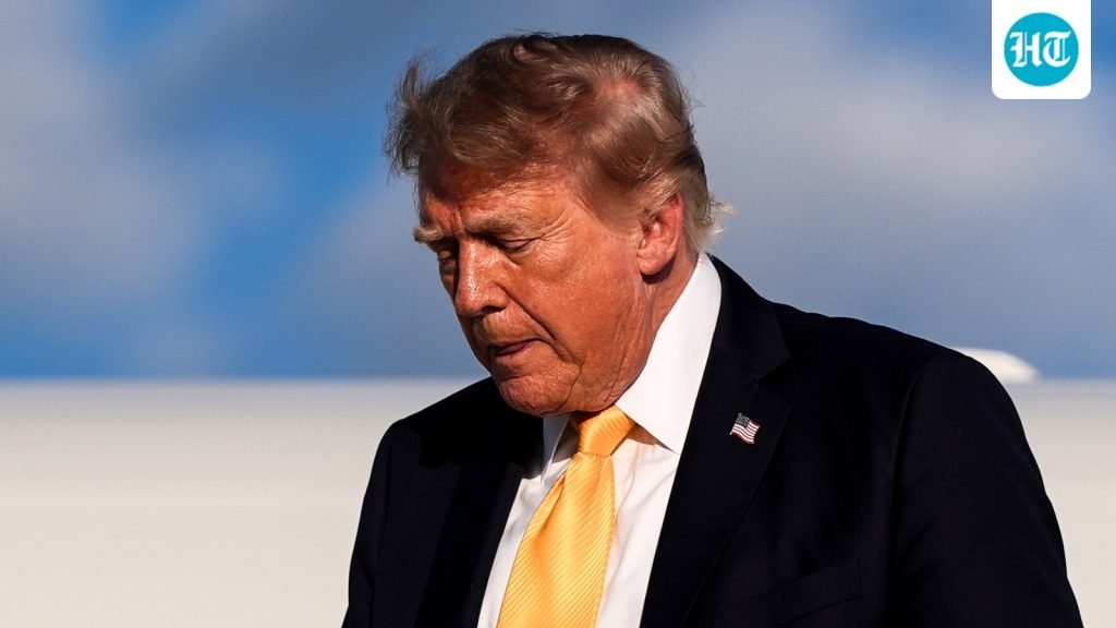 Fresh photographs showing a visible bruise on President Donald Trump: A practical reader guide
