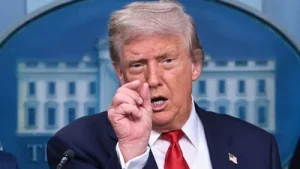 Major TV networks back CNN amid Trump ban, suspend White House pool: A practical reader guide