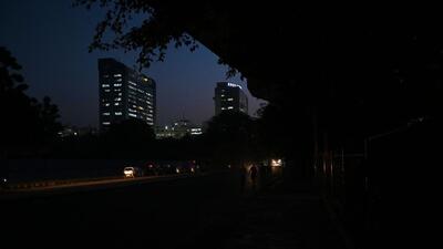 Few guards, no lights — Inside Aastha Kunj Park: A practical reader guide