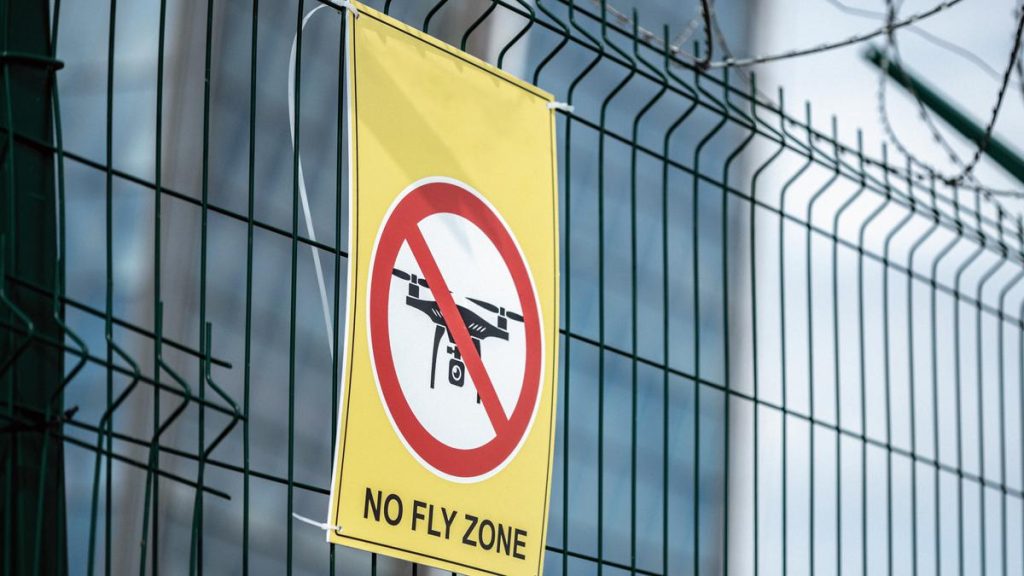 Drone owners in Beijing flocked to designated buy-back sites this: A practical reader guide