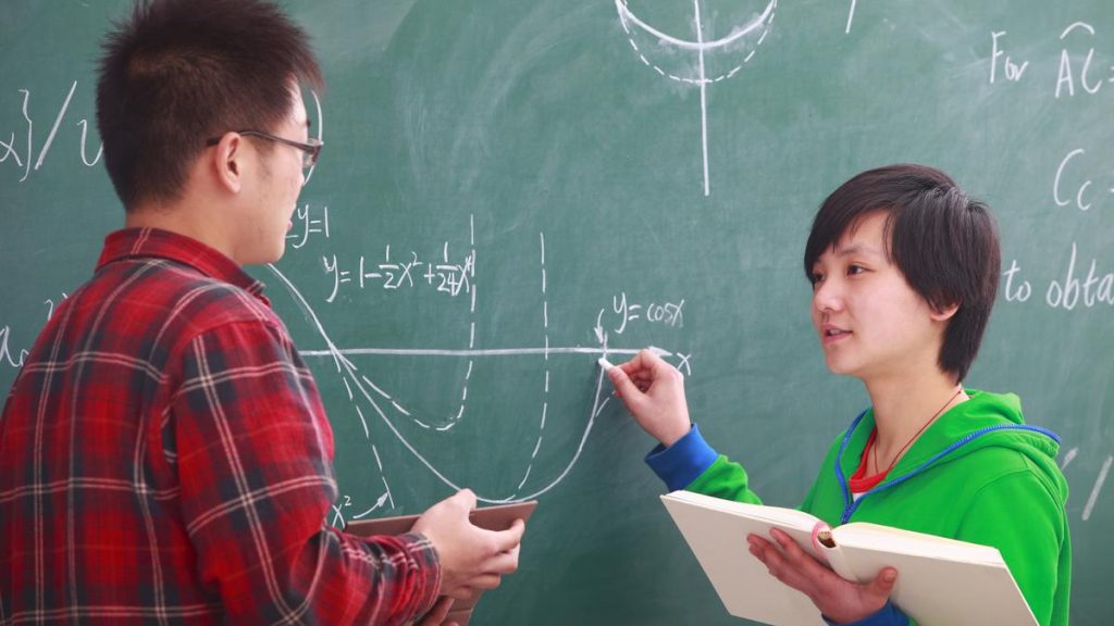 Today, the status of English in China is undergoing a profound: A practical reader guide
