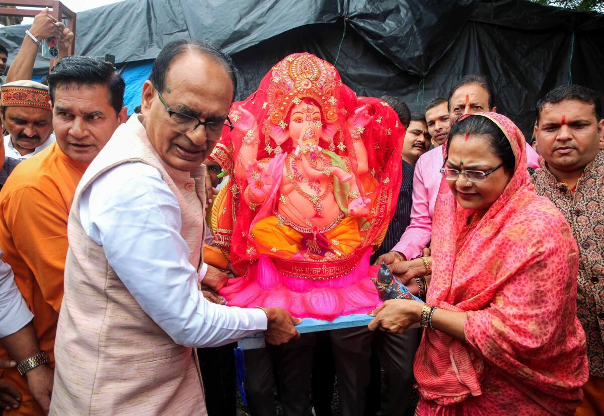 Devotees pray at the Shri Sidhi Vinayak Ganesh Mandir on the occasion: A practical reader guide