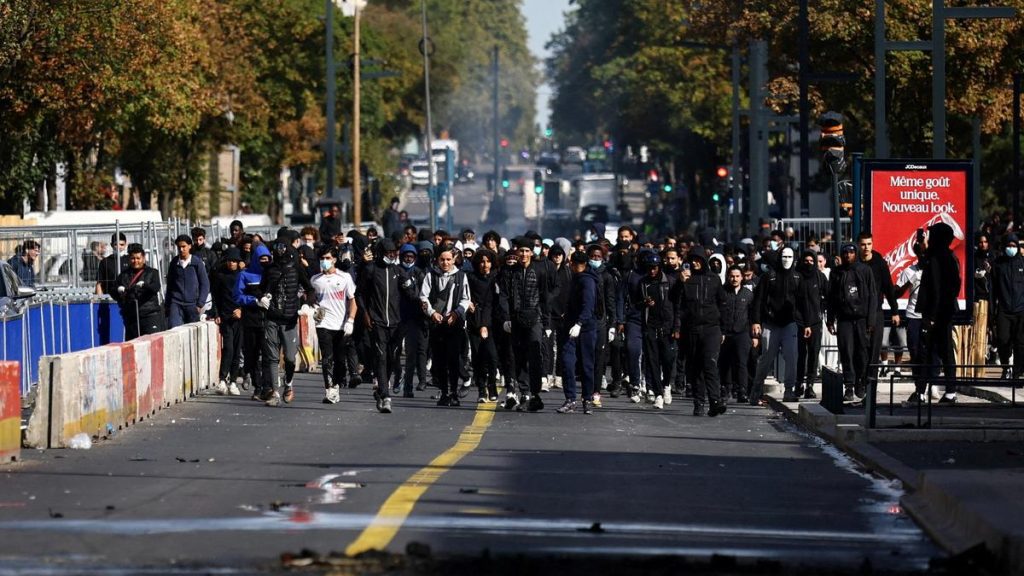 Because of a wave of student protests that has shaken the country: A practical reader guide