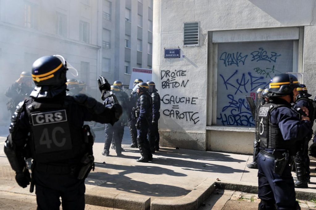 The High School Students Union said 1,800 high schools were blockaded: A practical reader guide