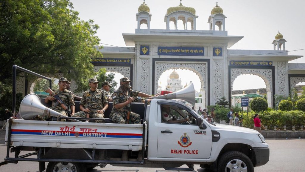New Delhi district was divided into 20 zones, with senior officers: A practical reader guide