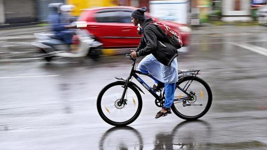 Cyclone brewing as low pressure area forms in east-central, Southeast: A practical reader guide