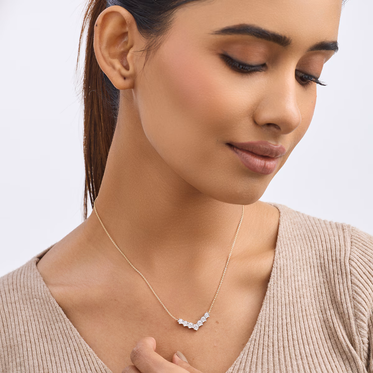 Jewellery essentials every woman should have in her collection —: A practical reader guide