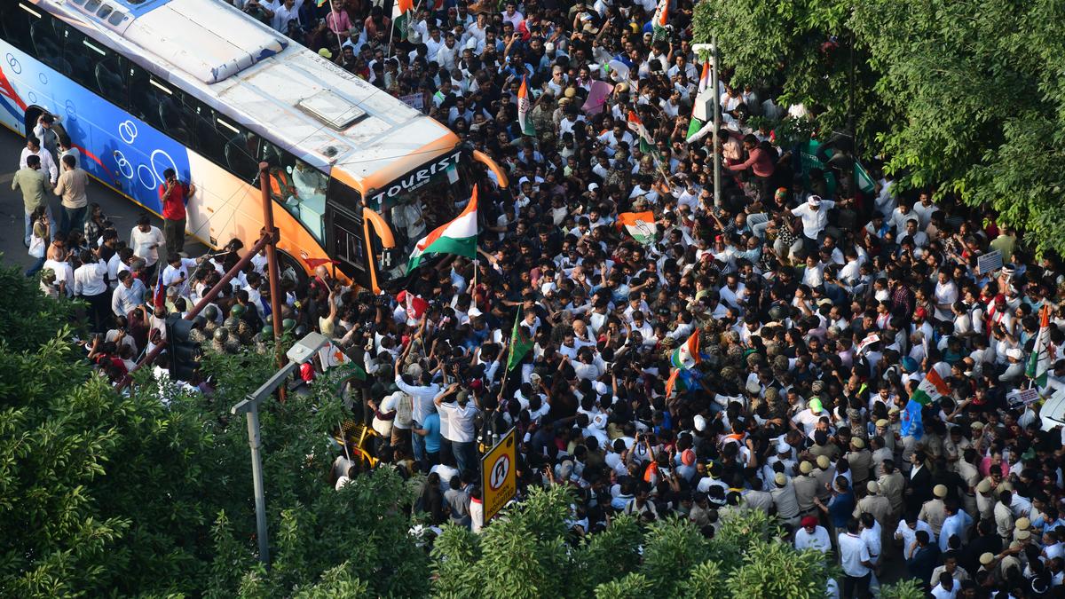 Supreme Court clarifies it neither approved nor disapproved Form 6: A practical reader guide