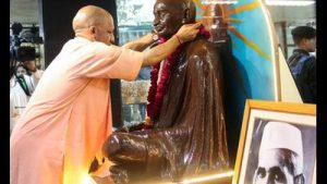 Bapu's 'charkha' foundation of India's self-reliance: Yogi: A practical reader guide
