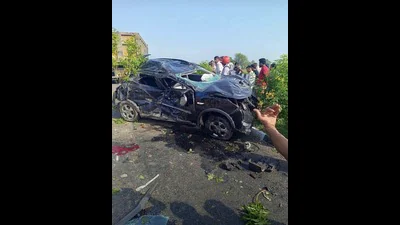 Four people were killed and two others injured in three separate road: A practical reader guide