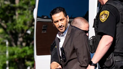 Luciano Frattolin was sentenced to 25 years to life for the fatal: A practical reader guide