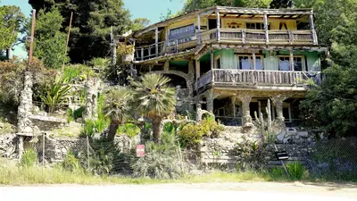 In 1928, California garbage collector Art Beal began a hillside: A practical reader guide