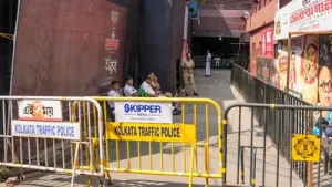 Cops hunt for person behind rumour that led to stampede — 'Kolkata: A practical reader guide