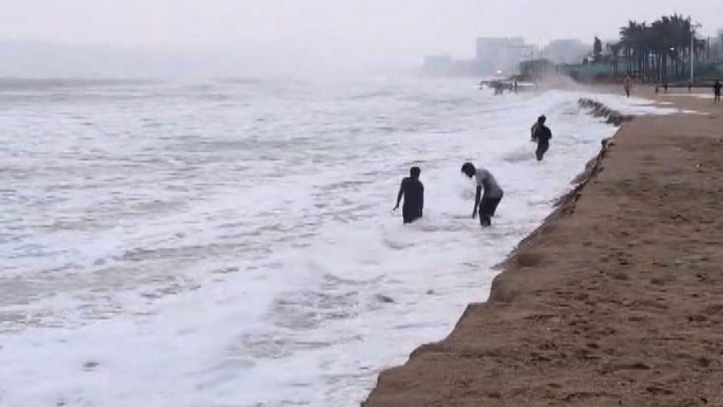 Majhi said that although the cyclone was expected to make landfall: A practical reader guide