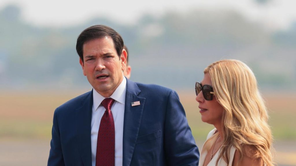 Rubio is scheduled to tour the Jamnagar refinery complex, which: A practical reader guide