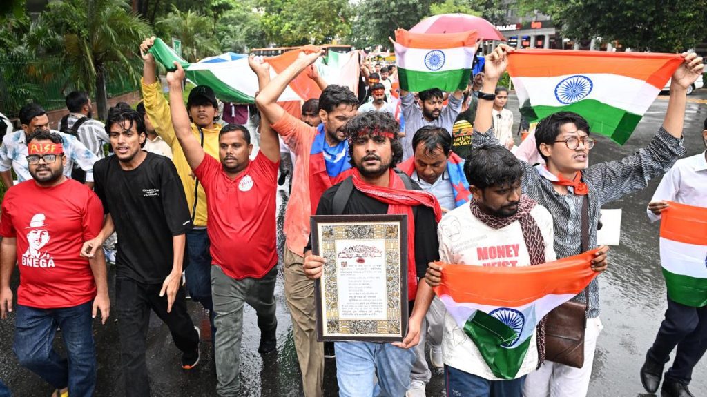 Delhi Police allows flag-waving by select group, urges public to stay: A practical reader guide