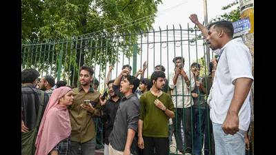 JMI students' hunger strike enters day 14; hostel vacation triggers: A practical reader guide