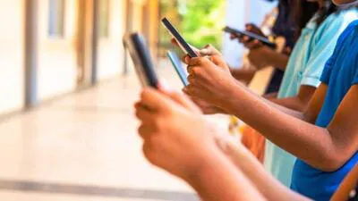 Delhi: 22,882 lost, stolen mobile phones found, returned to owners: A practical reader guide