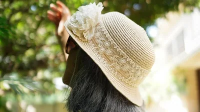 This veteran star stayed 12 years in troubled marriage despite: A practical reader guide