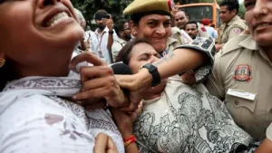 New Delhi sees fresh chaos despite SC order — Bleeding protesters: A practical reader guide