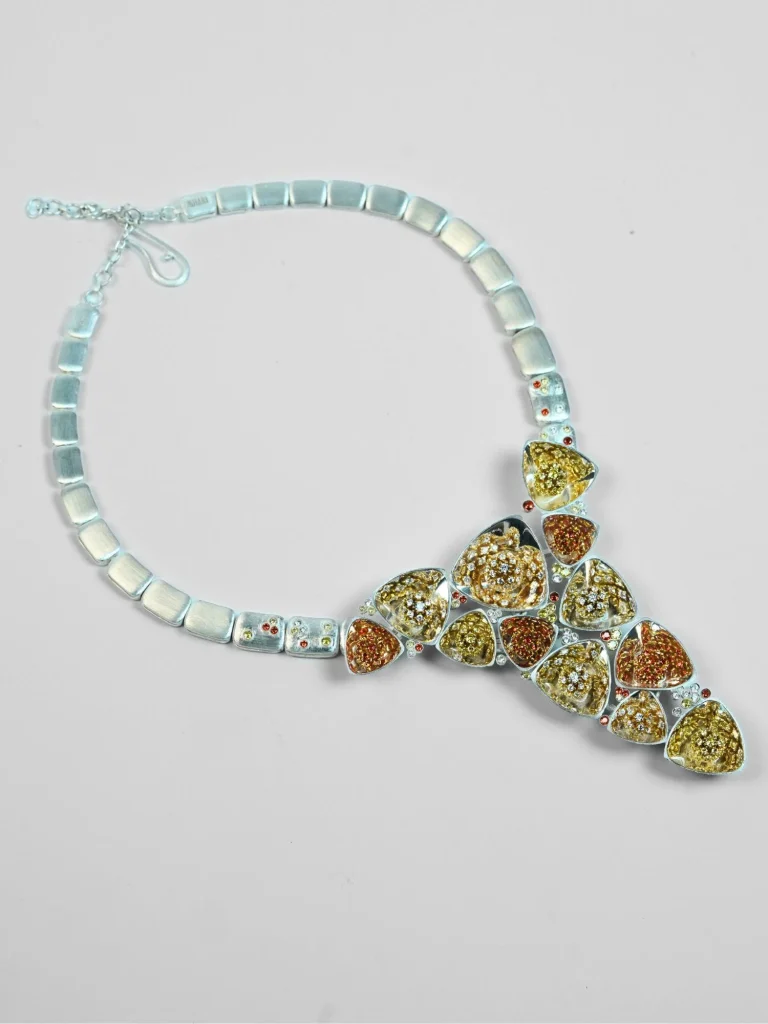 Bridesmaid jewellery ideas that strike the perfect balance: A practical reader guide