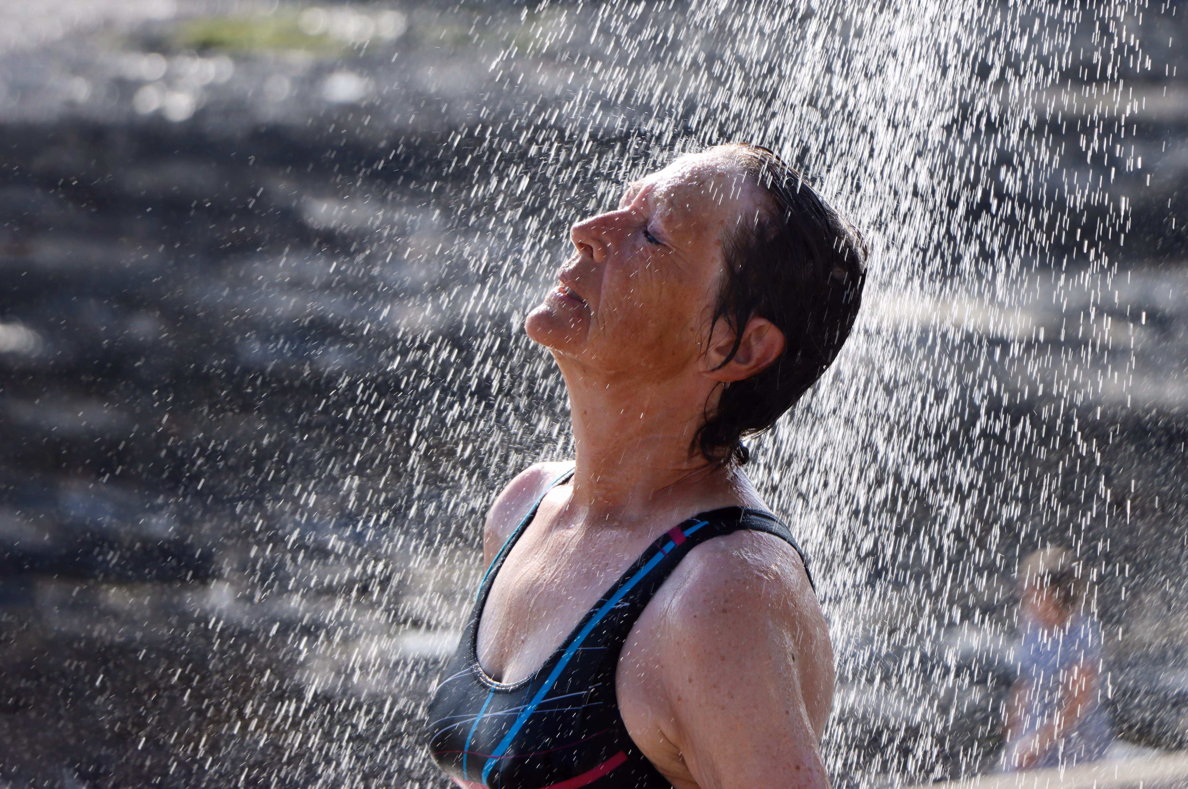 Cold showers are trending for their supposed metabolism -boosting: A practical reader guide