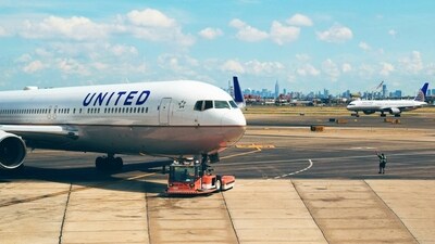 “The flight attendant saw him texting that he was going to hijack: A practical reader guide