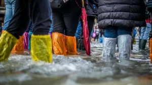 Las Vegas broke its daily rainfall record on Sunday, October 11: A practical reader guide