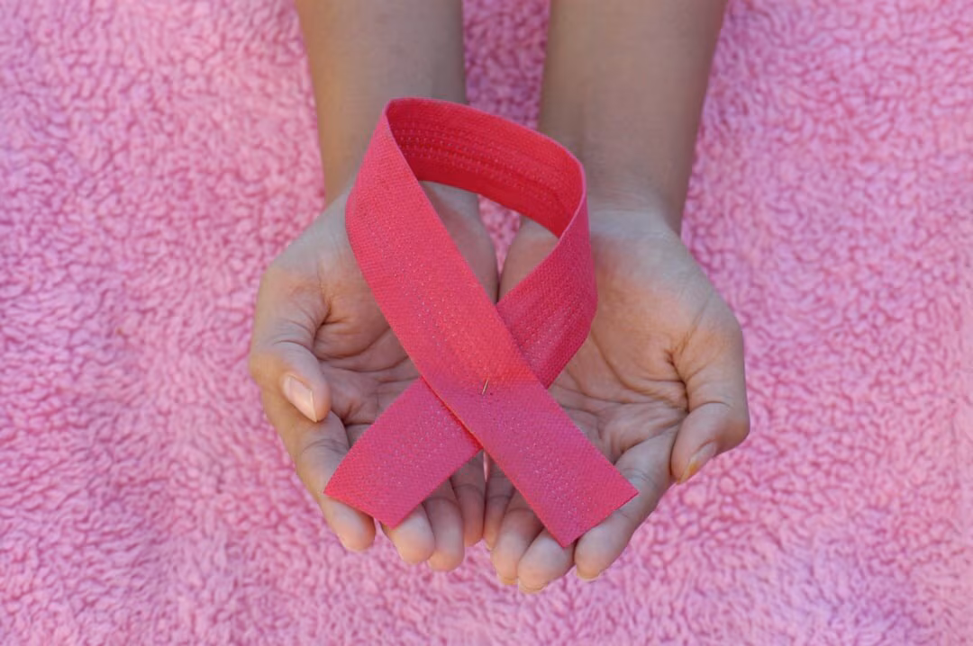 Can wearing a black bra or sleeping in one cause breast cancer?: A practical reader guide